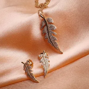 Aamrapali Rose Gold Plated AD Pendant Set