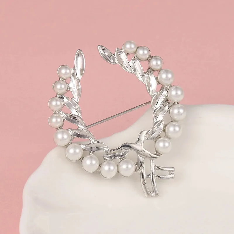 Elegant Pin Bicycle Flower Snowflake Imitation Pearl Alloy Inlay Rhinestones Women'S Brooches