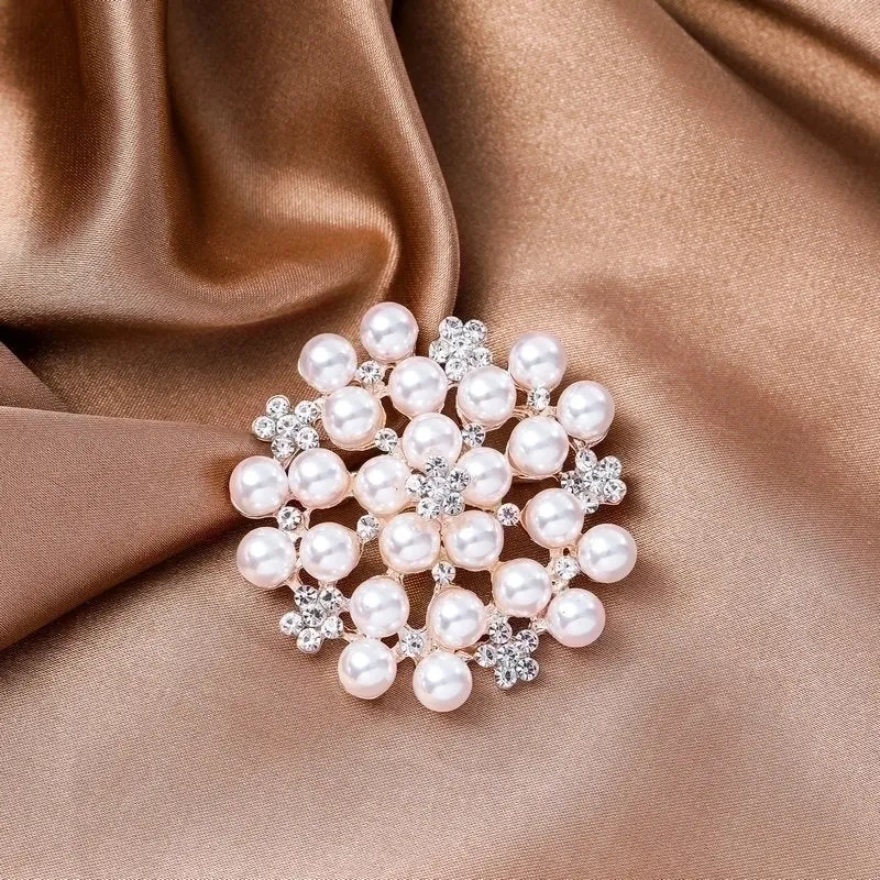 Elegant Pin Heart Shape Flower Butterfly Imitation Pearl Alloy Rhinestone Women'S Brooches