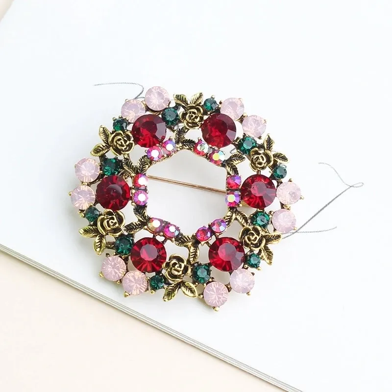 Elegant Shiny Wreath Alloy Inlay Rhinestones Women's Brooches