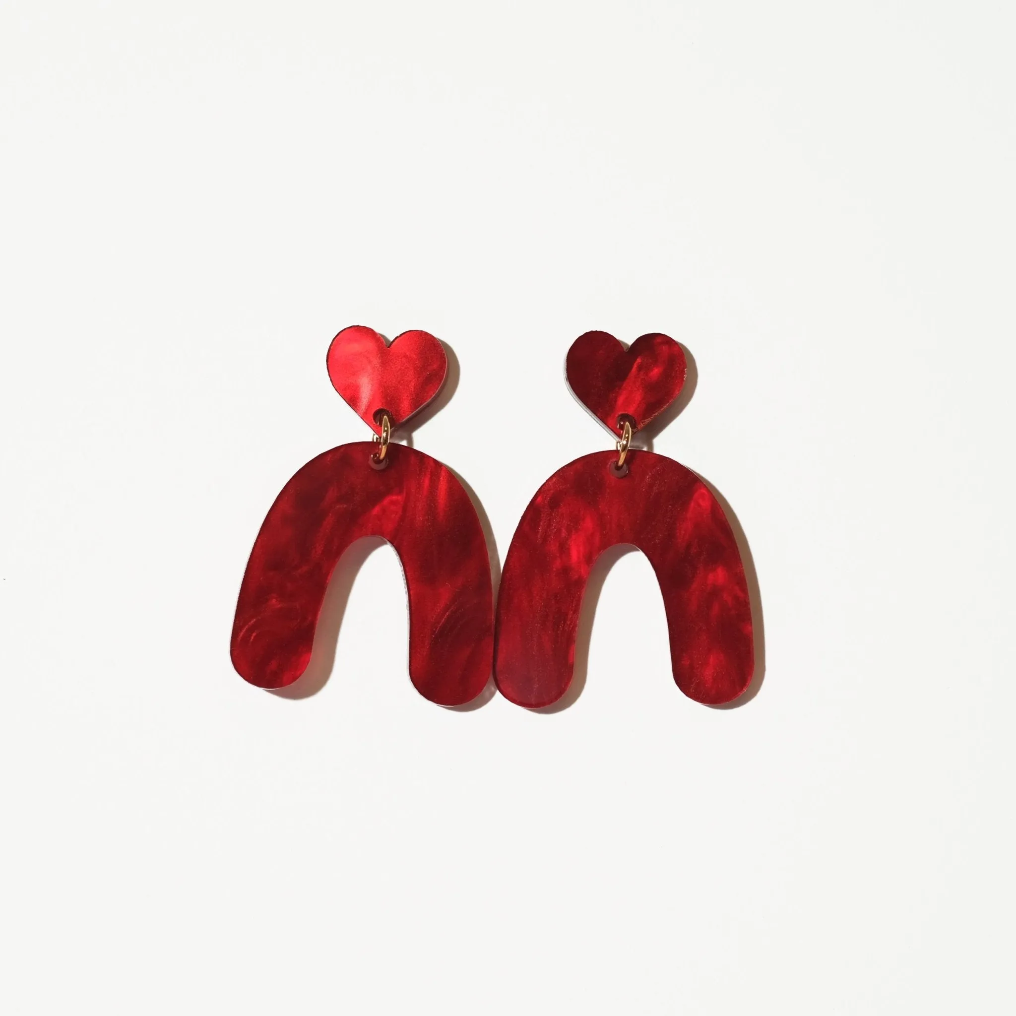 Organic Heart Arch Dangle Earrings in Love Potion