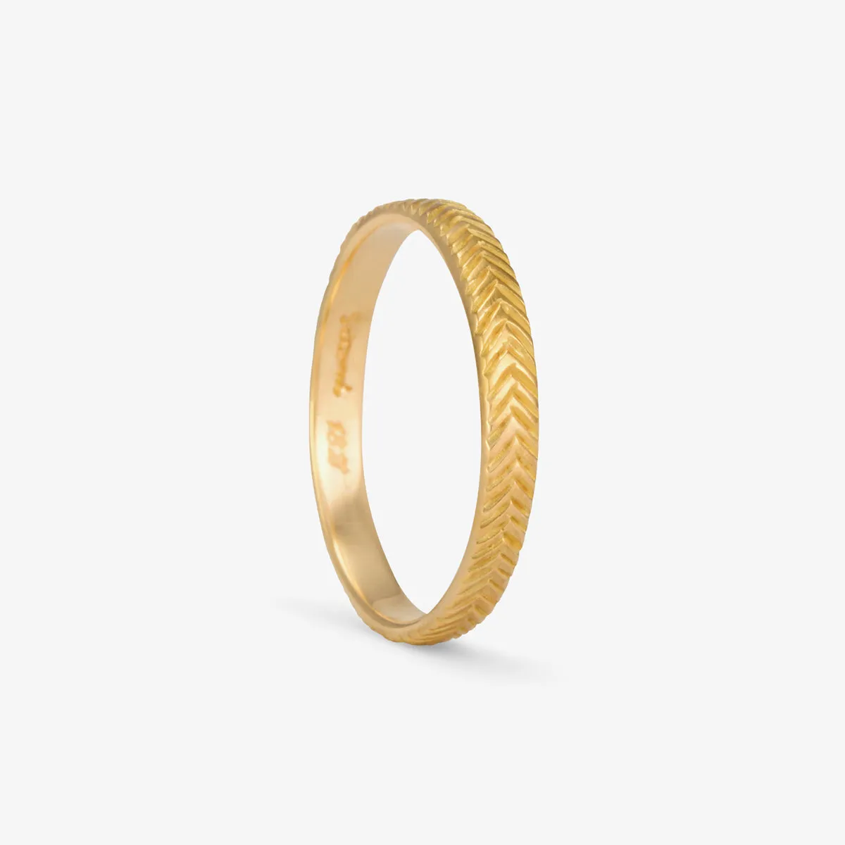 R7303 | 2.45mm Herringbone Band