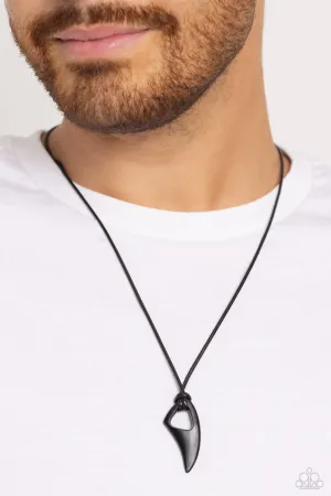 Urban Summer Shark - Black Necklaces UR69